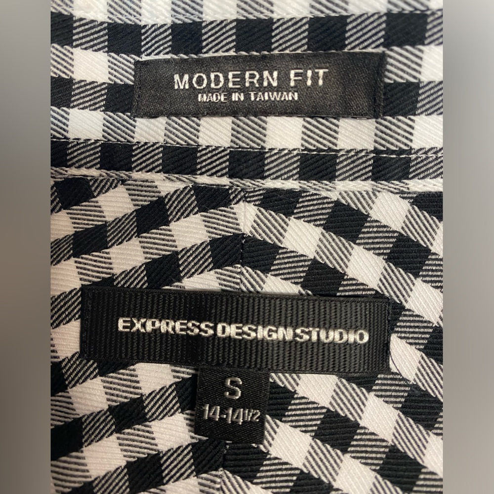 Express Design Studio Modern Fit Long Sleeve BU Shirt Men’s Small 14-14 1/2 - Picture 3 of 4